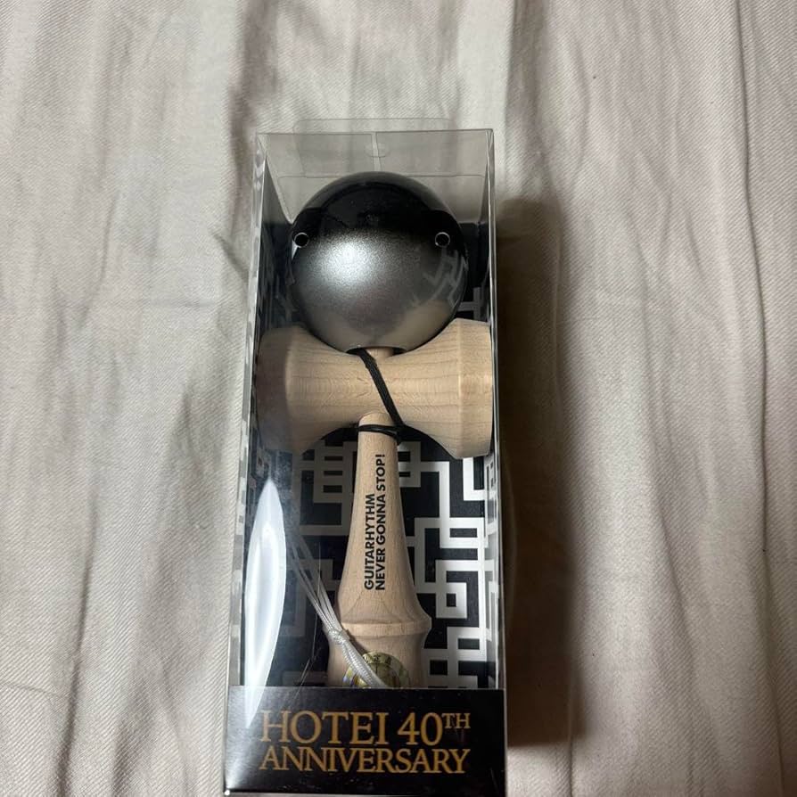 布袋寅泰　GUITARYTHMけん玉 Amazon.co.jp: 布袋寅泰 GUITARYTHMけん玉 ホビー グッズ : Toys